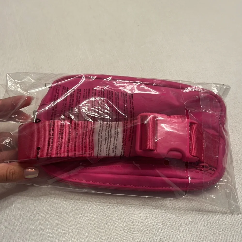50. NWT Lululemon Sonic Pink Belt Bag - Picture 3 of 3